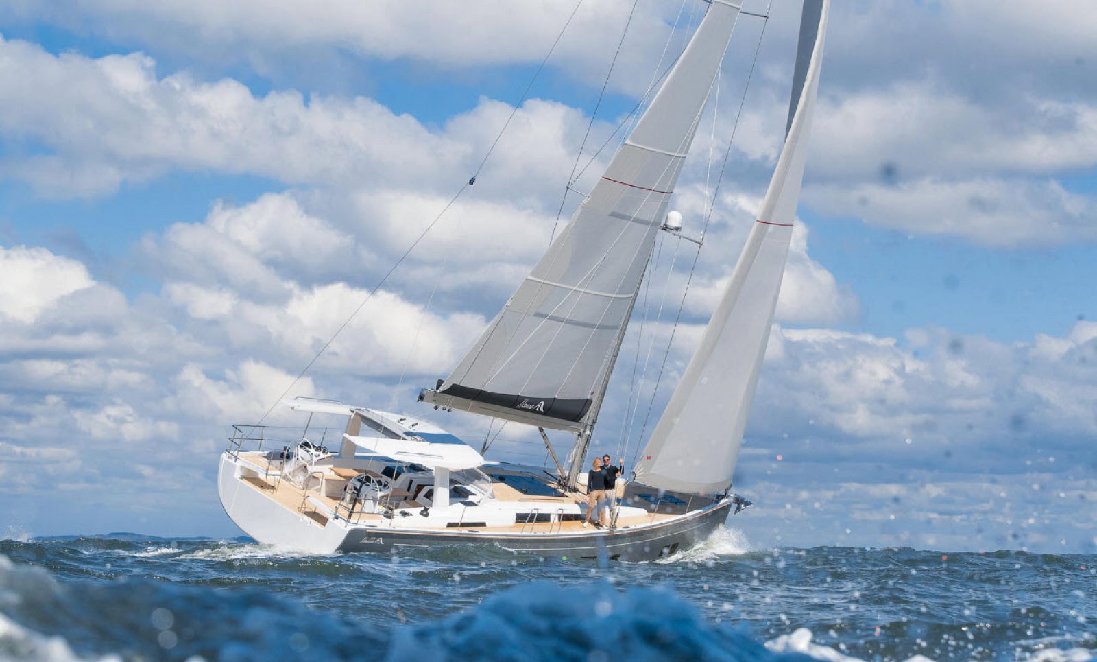 Hanse 588 Sailing Yacht | Seattle Yachts