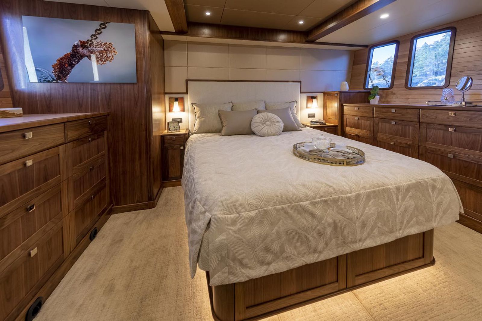 master cabin berth
